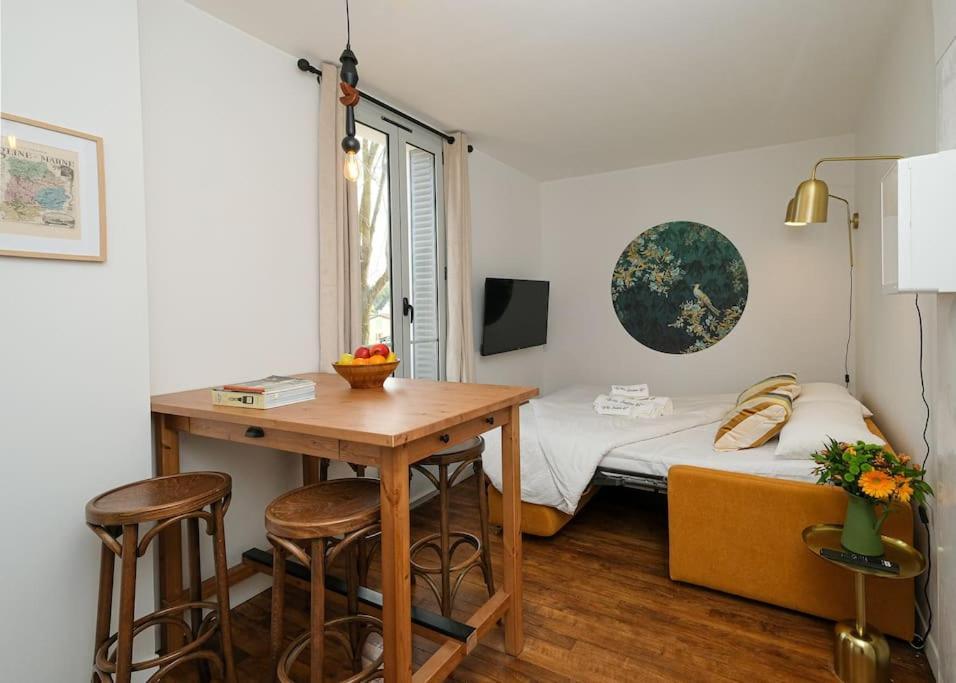 Quincy-Voisins Villa Forestiere Appart. Le Paulownia מראה חיצוני תמונה